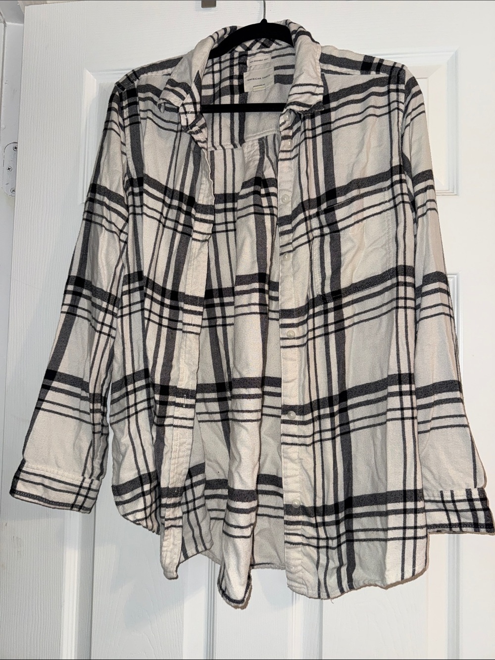 American eagle Women's Black & White Plaid Button-Up Flannel